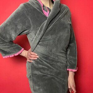 Fuzzy grey housecoat with hot pink lettuce trim​​​​​​​​​​​​​